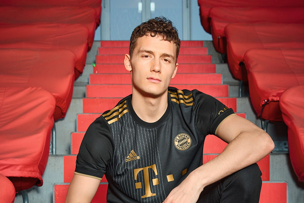 20场6球6助，本赛季意甲仅伊尔迪兹一人各项赛事进球和助攻5+（伊尔迪兹本季意甲独苗：各项赛事进球助攻均5+，20场斩获6球6助）