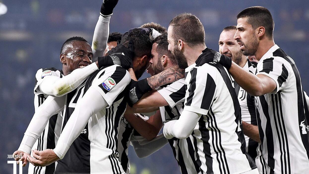 英媒：吉达国民想世界杯后签维尼修斯，准备开5年10亿欧薪水（英媒：吉达国民计划在世界杯后签下维尼修斯，拟奉上5年总薪10亿欧合同）