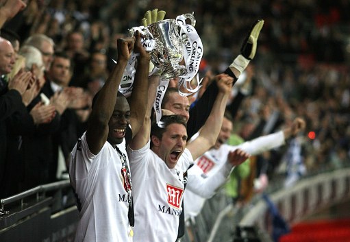 厄德高：膝盖伤势正在好转，我希望很快就会回归赛场（厄德高：膝伤恢复顺利，期待尽快复出）