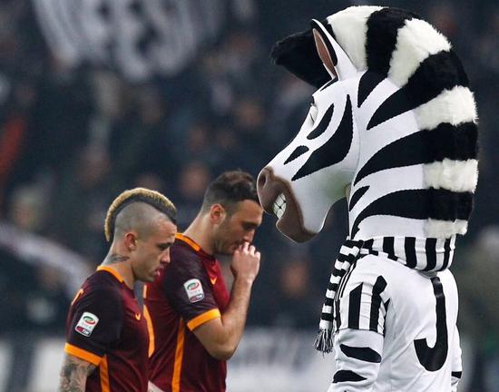 吉尔摩社媒晒照：手术成功，康复之路开始（吉尔摩社媒发照：手术顺利，开启康复征程）