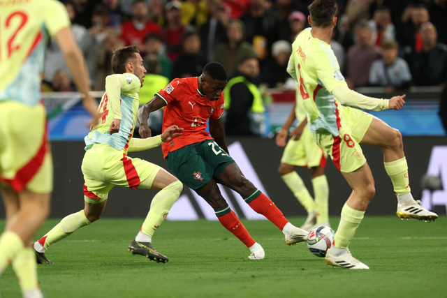 阿尔贝托：在卡塔尔是另一种生活，我认为我做出了正确的选择（阿尔贝托：卡塔尔的生活截然不同，我相信自己做出了正确的决定）