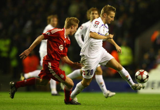 太阳vs马刺前瞻：布克对决福克斯，谁能带队延续连胜步伐？（太阳对阵马刺前瞻：布克PK福克斯，谁能率队续写连胜？）