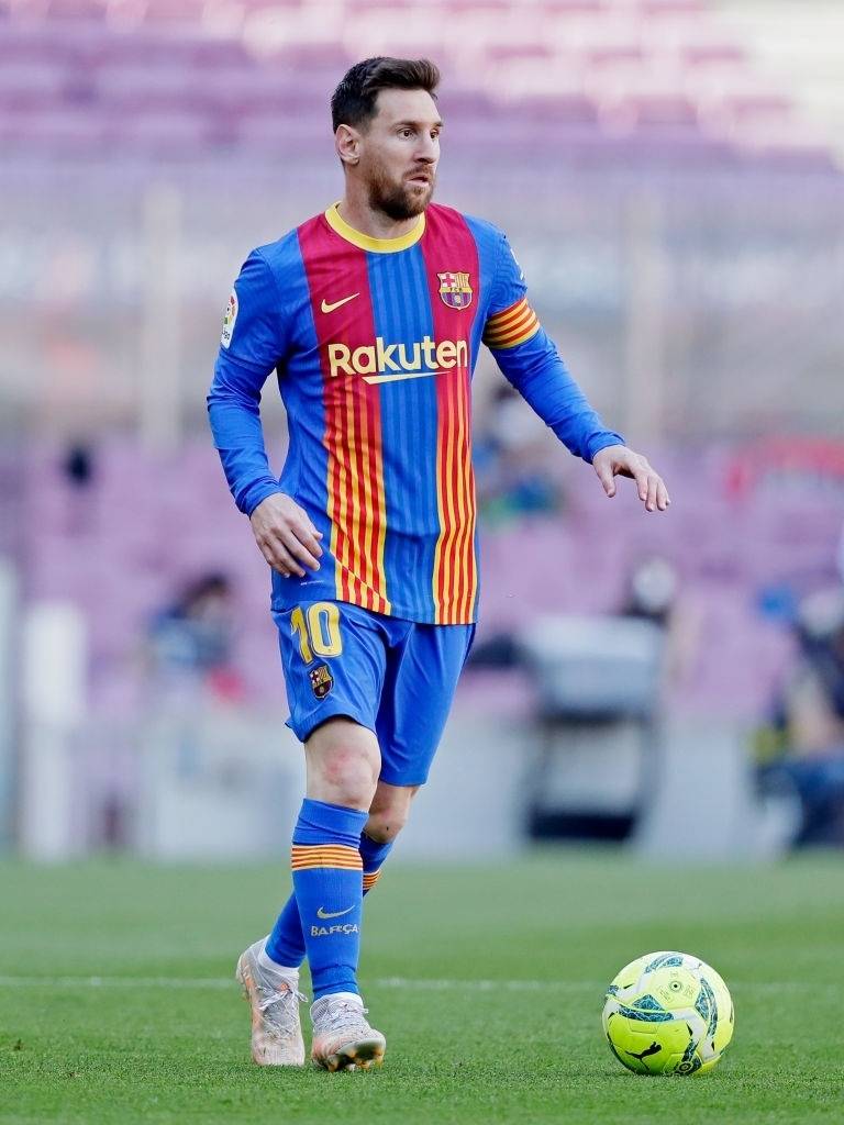 佛罗伦萨连续8场不胜，赛后哲科拿着扩音器与球迷沟通（佛罗伦萨遭遇八场不胜，赛后哲科持扩音器向球迷发声）