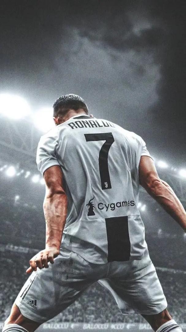 法兰克福vs美因茨：堂安律、达胡德首发，李在城、阿米里出战（法兰克福迎战美因茨：堂安律、达胡德先发，李在城、阿米里登场）